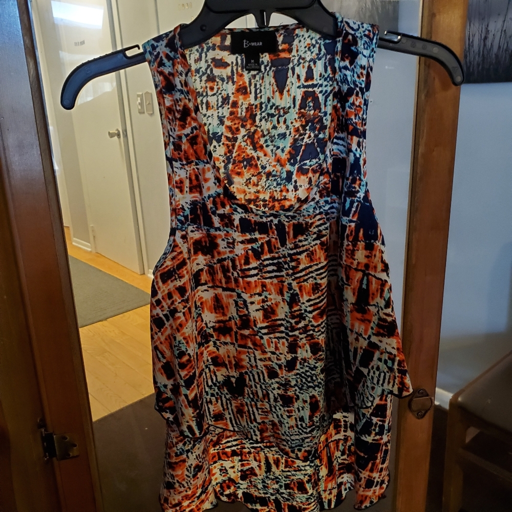 Sleeveless shirt